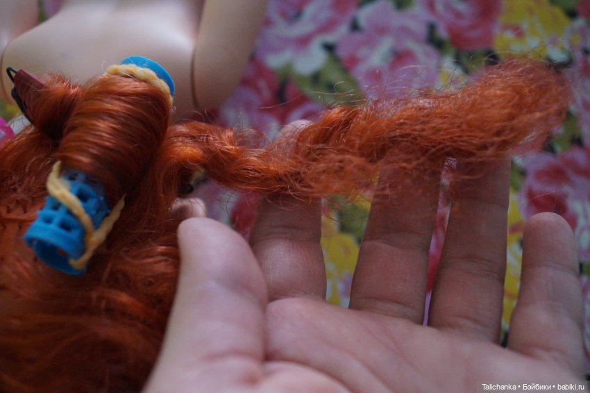 Первая выписка апреля. Реанимирую волосы Мериды. Как подклеить разрыв глазницы у пупса. Чиним деревянного Незнайку СССР.