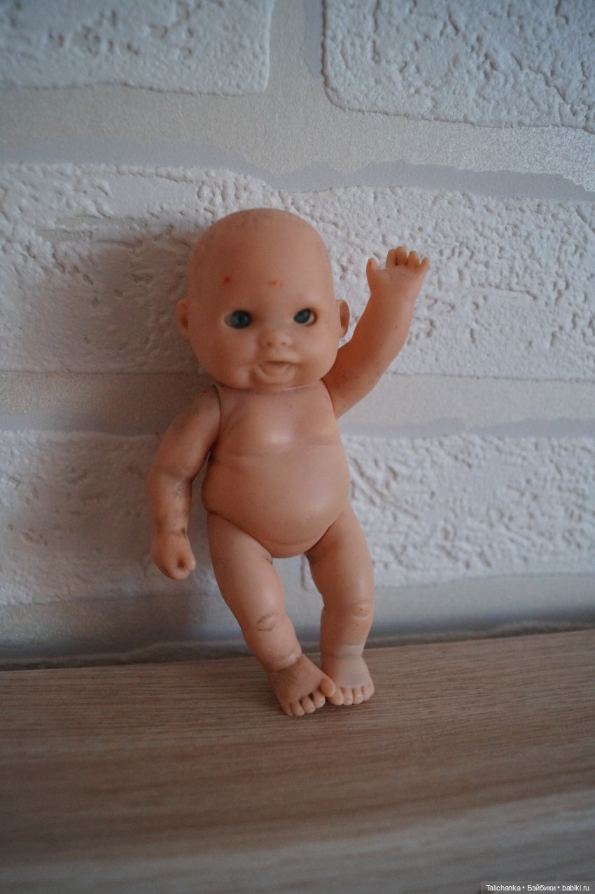 Первая выписка апреля. Реанимирую волосы Мериды. Как подклеить разрыв глазницы у пупса. Чиним деревянного Незнайку СССР.