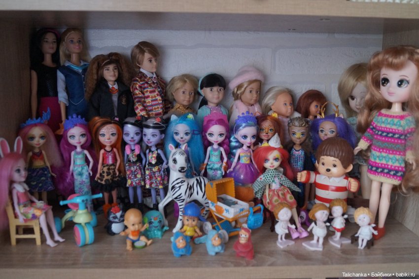 Первая выписка апреля. Реанимирую волосы Мериды. Как подклеить разрыв глазницы у пупса. Чиним деревянного Незнайку СССР.