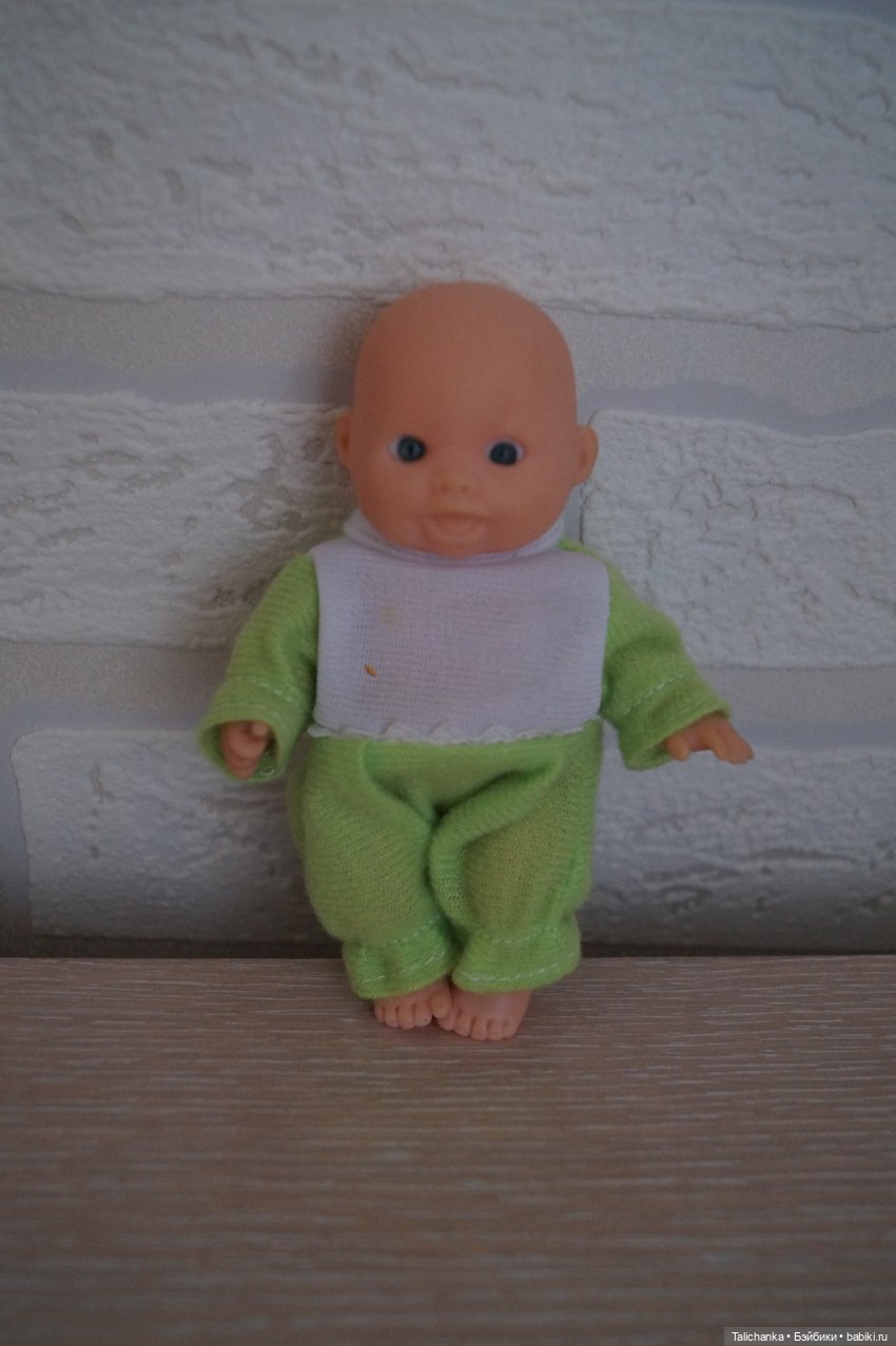 Первая выписка апреля. Реанимирую волосы Мериды. Как подклеить разрыв глазницы у пупса. Чиним деревянного Незнайку СССР.