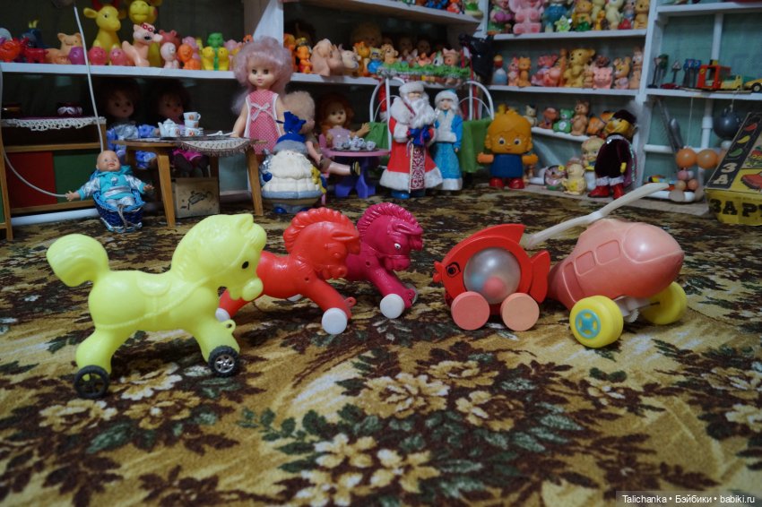 Первая выписка апреля. Реанимирую волосы Мериды. Как подклеить разрыв глазницы у пупса. Чиним деревянного Незнайку СССР.