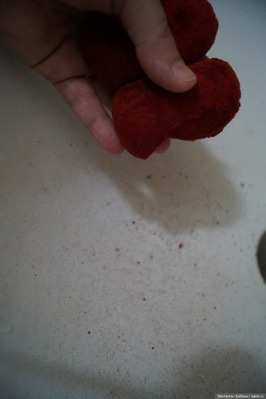 Вторая выписка апреля. Приводим в порядок фарфоровую куклу. Снова клеим разрыв шеи резинового пупса. Чистим и чиним