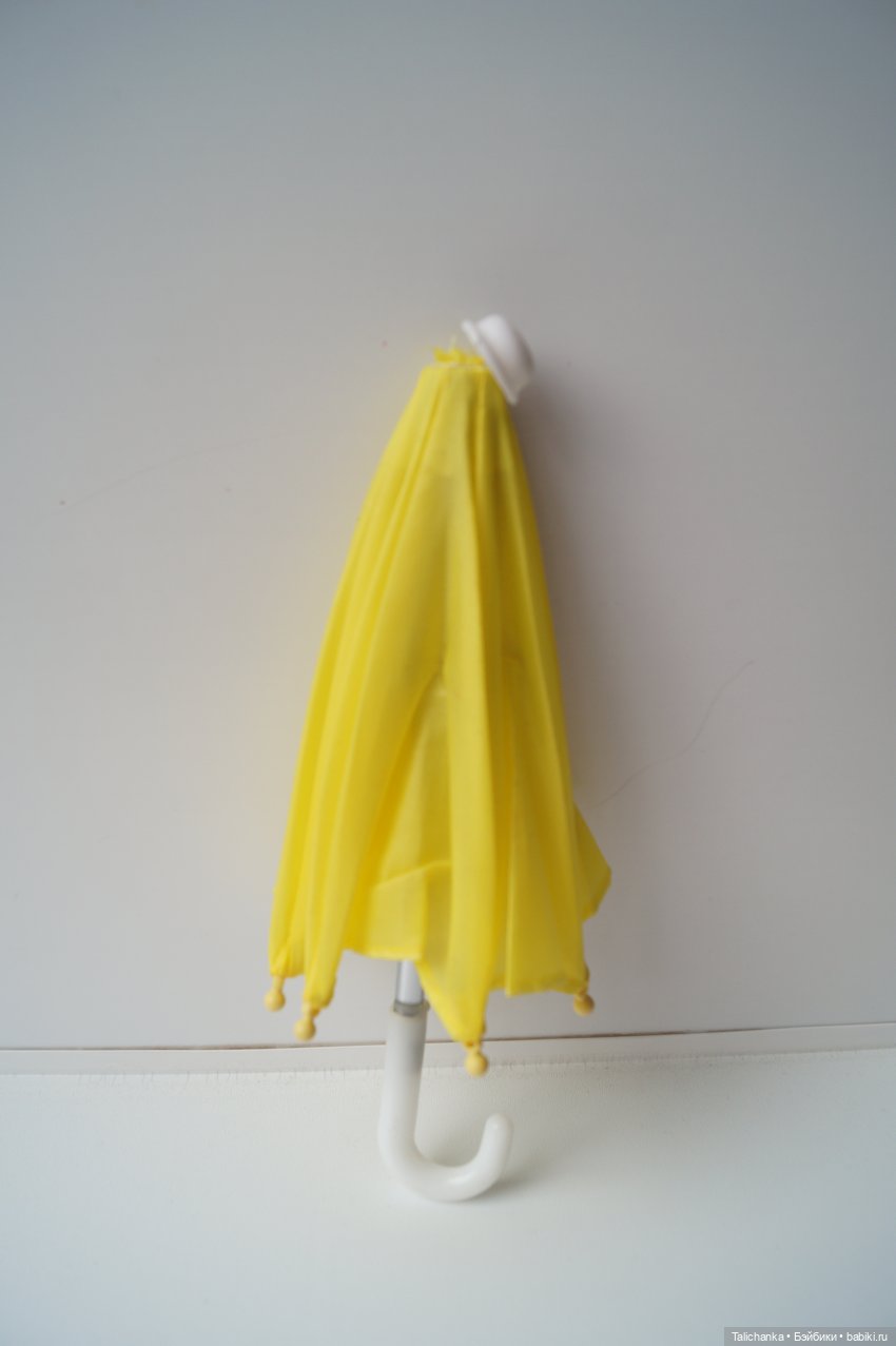 Вторая выписка апреля. Приводим в порядок фарфоровую куклу. Снова клеим разрыв шеи резинового пупса. Чистим и чиним