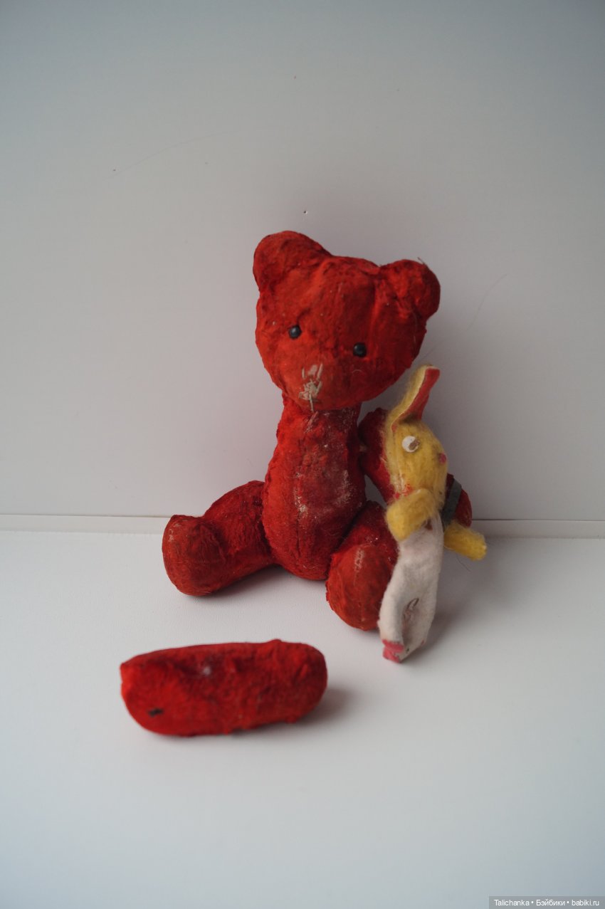 Вторая выписка апреля. Приводим в порядок фарфоровую куклу. Снова клеим разрыв шеи резинового пупса. Чистим и чиним