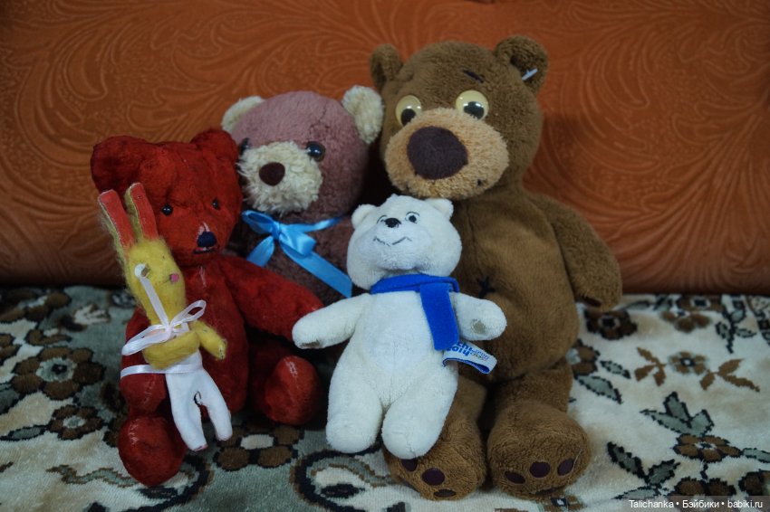 Вторая выписка апреля. Приводим в порядок фарфоровую куклу. Снова клеим разрыв шеи резинового пупса. Чистим и чиним