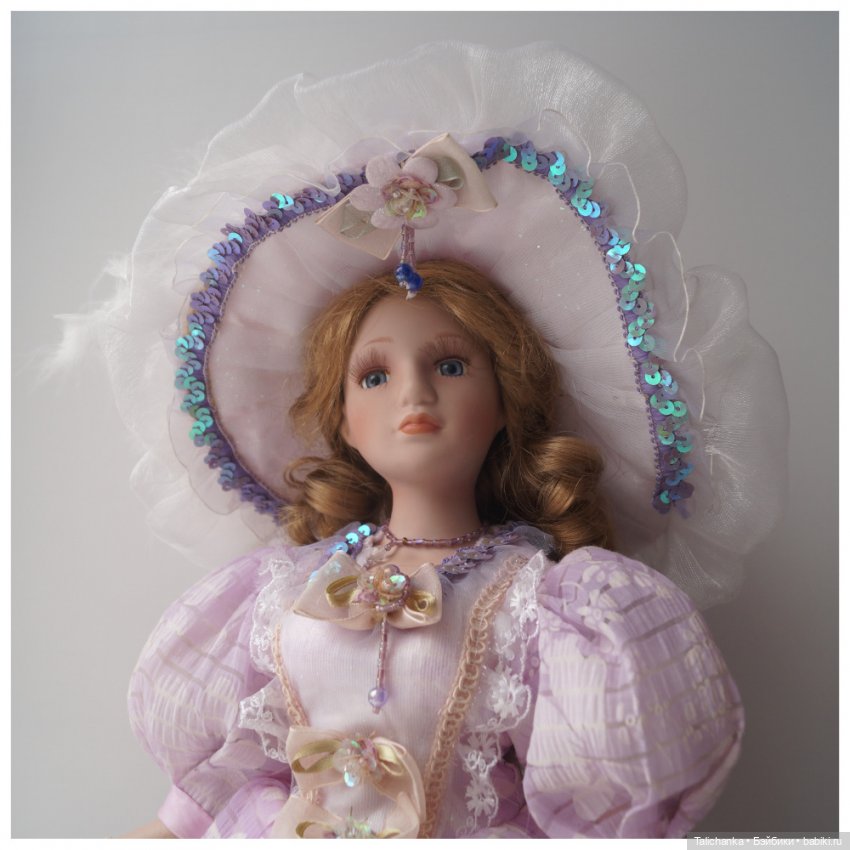 Вторая выписка апреля. Приводим в порядок фарфоровую куклу. Снова клеим разрыв шеи резинового пупса. Чистим и чиним