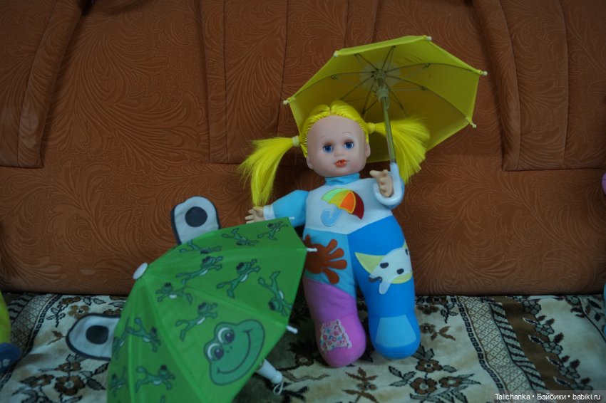 Вторая выписка апреля. Приводим в порядок фарфоровую куклу. Снова клеим разрыв шеи резинового пупса. Чистим и чиним