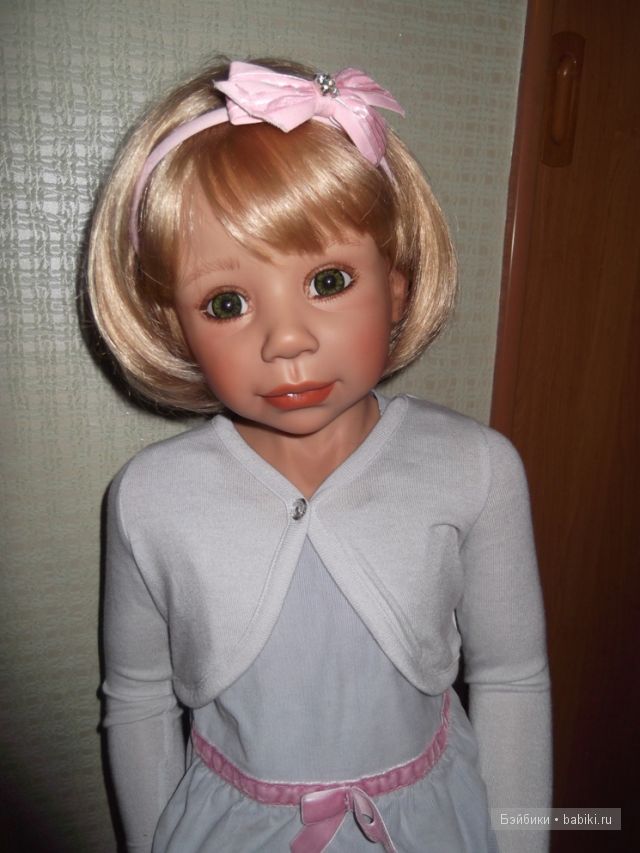 Моника Левениг