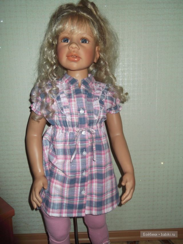 Моника Левениг