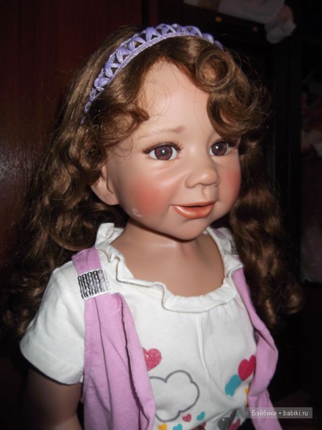 Моника Левениг