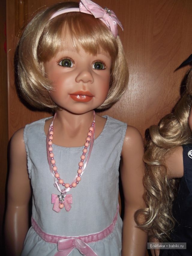 Моника Левениг