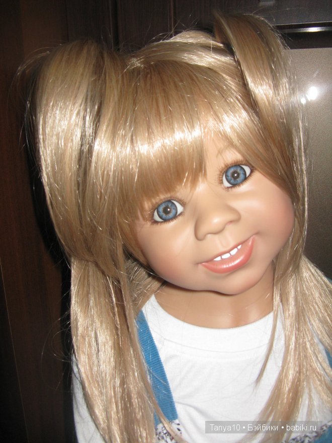 Моника Левениг