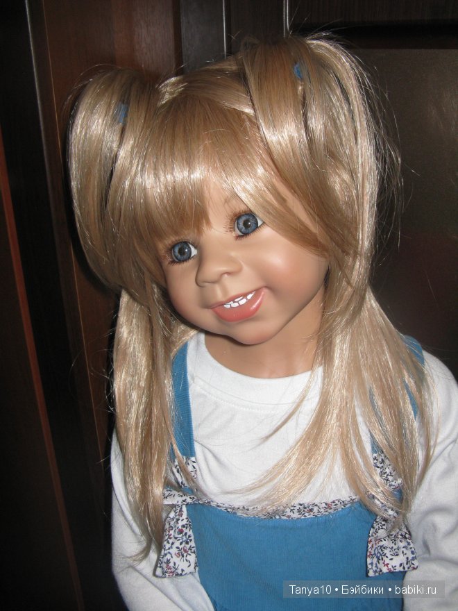 Моника Левениг