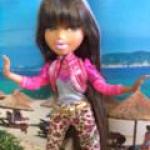 Прошу помочь. Что делать если сильно расшатался шарнир у куклы Братц