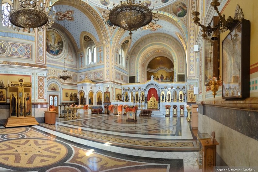 Маша и Пип в Крыму. Севастополь