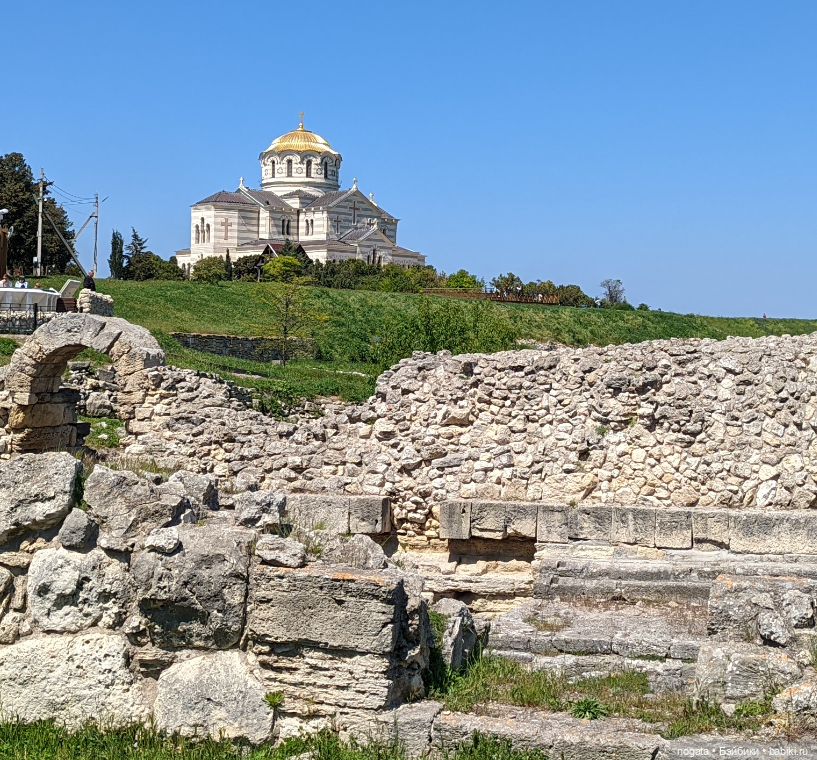 Маша и Пип в Крыму. Севастополь
