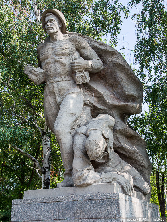 Путешествуем с Машей. Мамаев курган