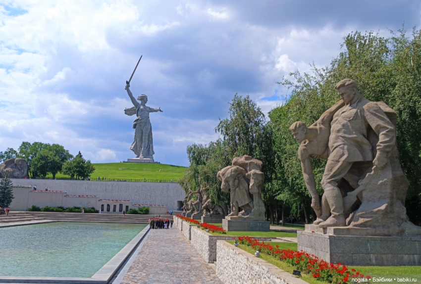 Путешествуем с Машей. Мамаев курган