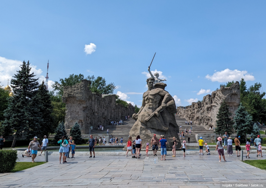 Путешествуем с Машей. Мамаев курган (фото 6)