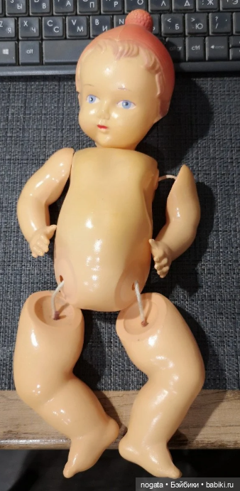 Девочка в шапочке из хорошей семьи