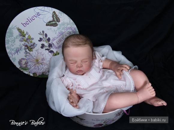 Lindsey by Sandy Faber