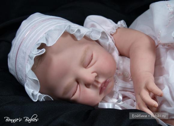 Lindsey by Sandy Faber