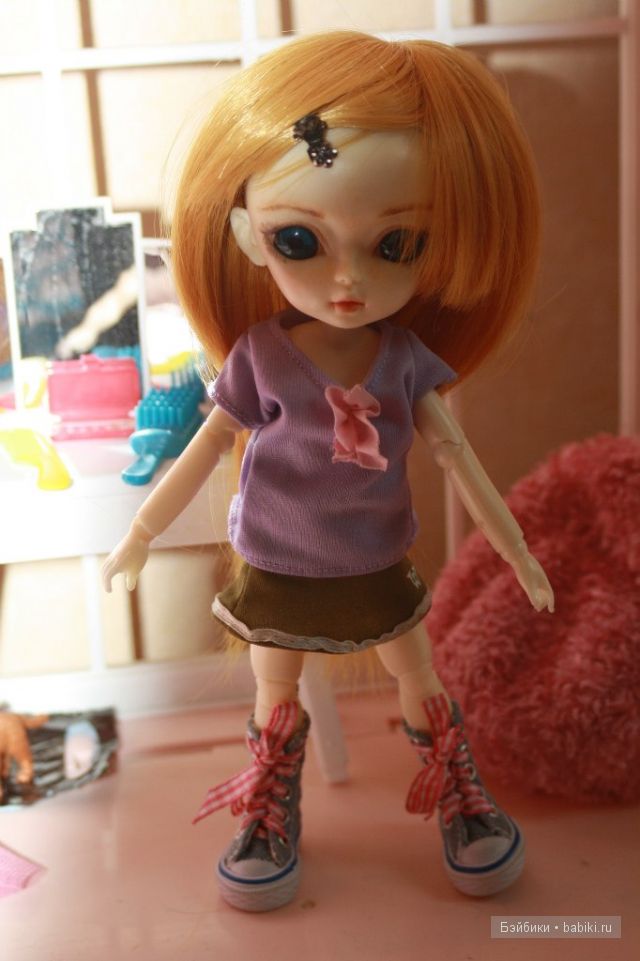 Позируем в новом домике или как Белли начала улыбаться