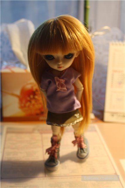 Белли, Little Fee