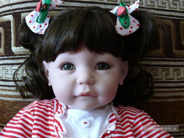 Кукла Адора