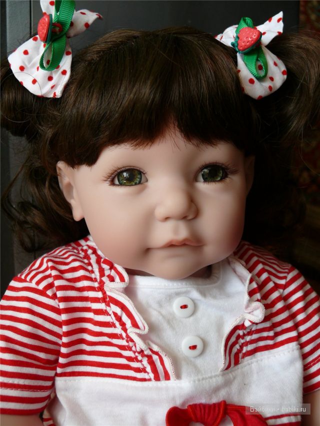 Кукла Адора