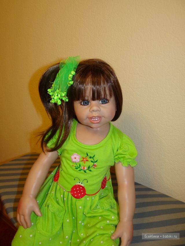 Блондинка и брюнетка от Моники Левениг