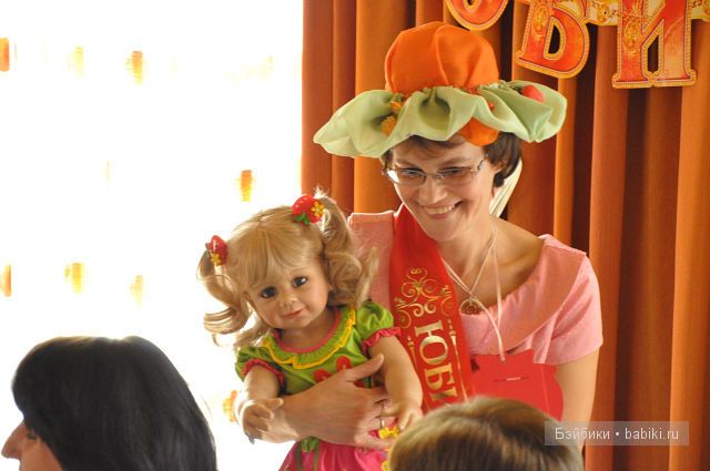 Блондинка и брюнетка от Моники Левениг (фото 4)