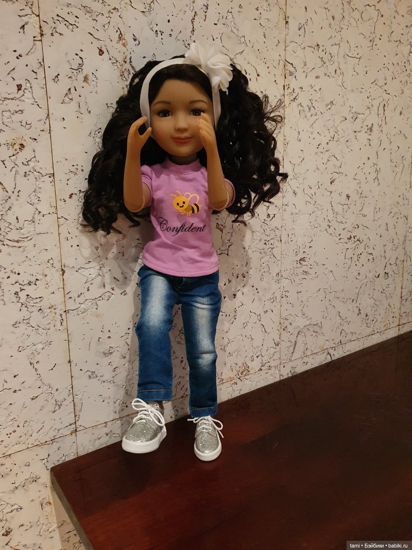 Кайла обиделась — Куклы Ruby Red (Руби Ред) Fashion Friends: Siblies