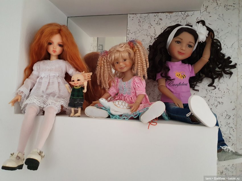 Кайла обиделась — Куклы Ruby Red (Руби Ред) Fashion Friends: Siblies (фото 9)