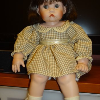 Carrie от  Cindy Marschner Rolfe. Обижулька  Кэрри  ))