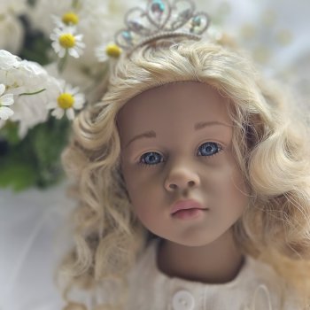 Улыбнись своей кукле или С днем 8 марта!!!