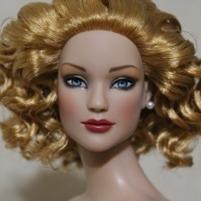 Кукла Роберта Тоннера Глинда Тonner Basic Glinda