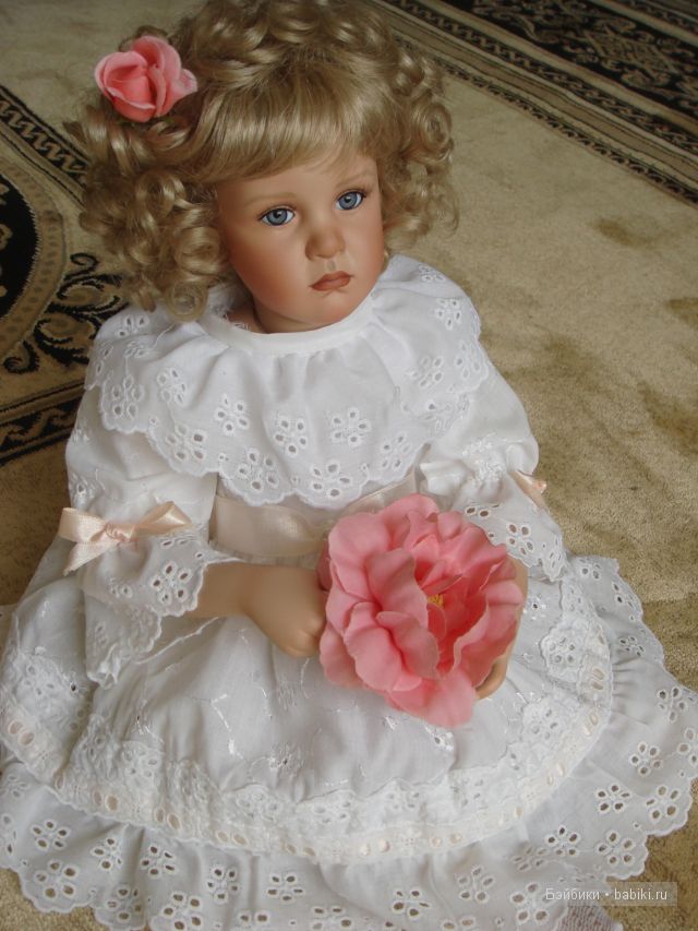 фарфоровая кукла