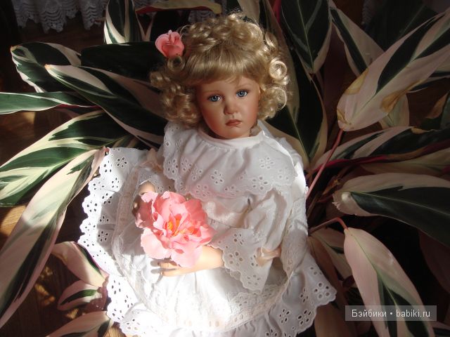 фарфоровая кукла