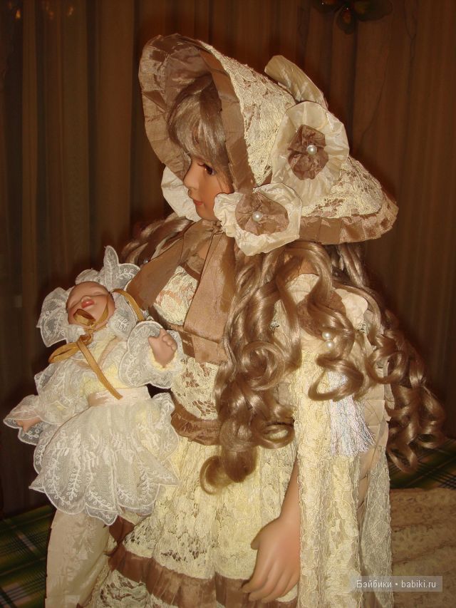 Молодая женщина с младенцем. Автор Ute Kase Lepp (фото 2)