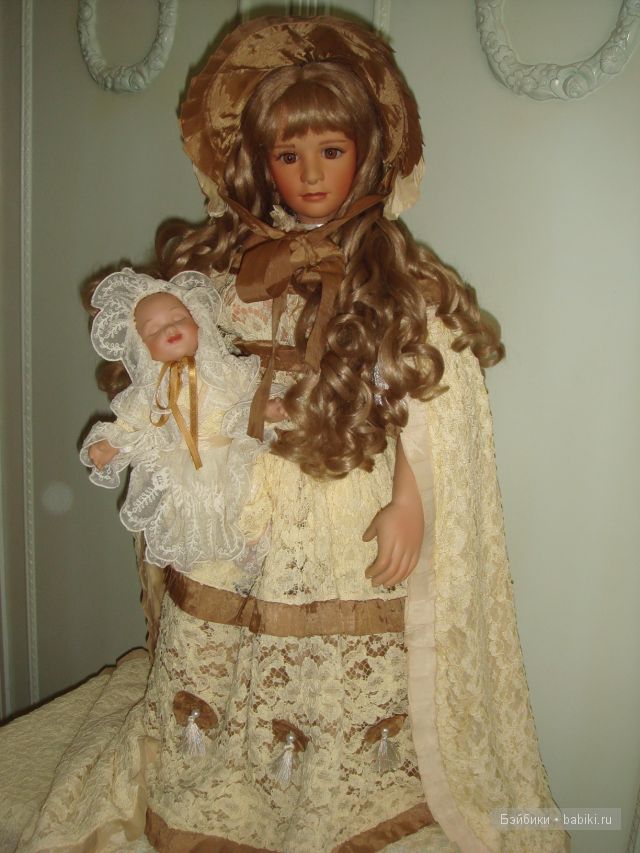 Молодая женщина с младенцем. Автор Ute Kase Lepp (фото 7)