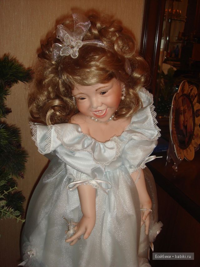 Джой, фарфоровая кукла
