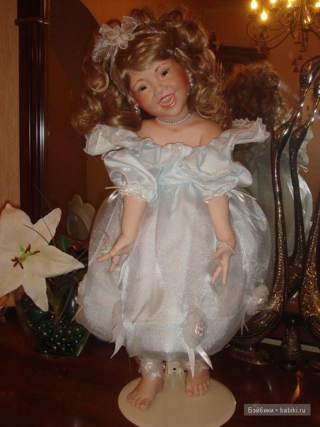 Джой, фарфоровая кукла