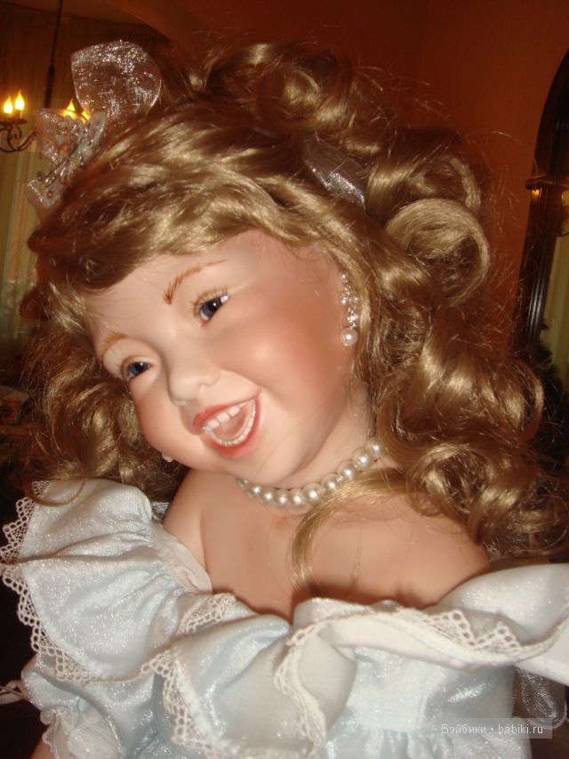 Джой, фарфоровая кукла