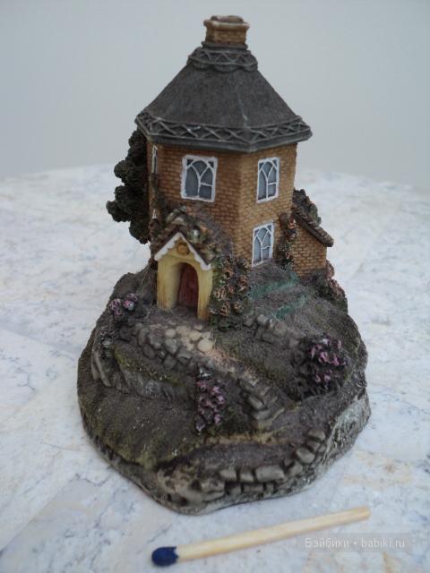 Домики для гномиков — Фарфоровые куклы The Leonardo Collection (Леонардо): интерьерные (фото 4)