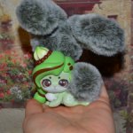 Зайчик Cup rabbits из серии Fruit Milk №4