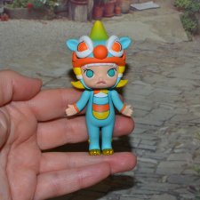 Дракон Popmart Molly Court Auspicious Beast Series №5