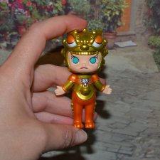 Дракон Popmart Molly Court Auspicious Beast Series №6