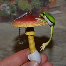 Ikimon Gashapon подвеска "Гриб и лягушка" №3