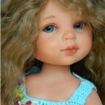 "Кукла превращается..превращается кукла... в очаровательную девочку... с глазами цвета неба...!"